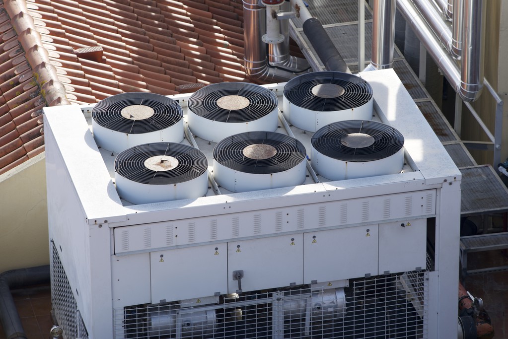 如何将暖通空调系统集成到楼宇自动化中